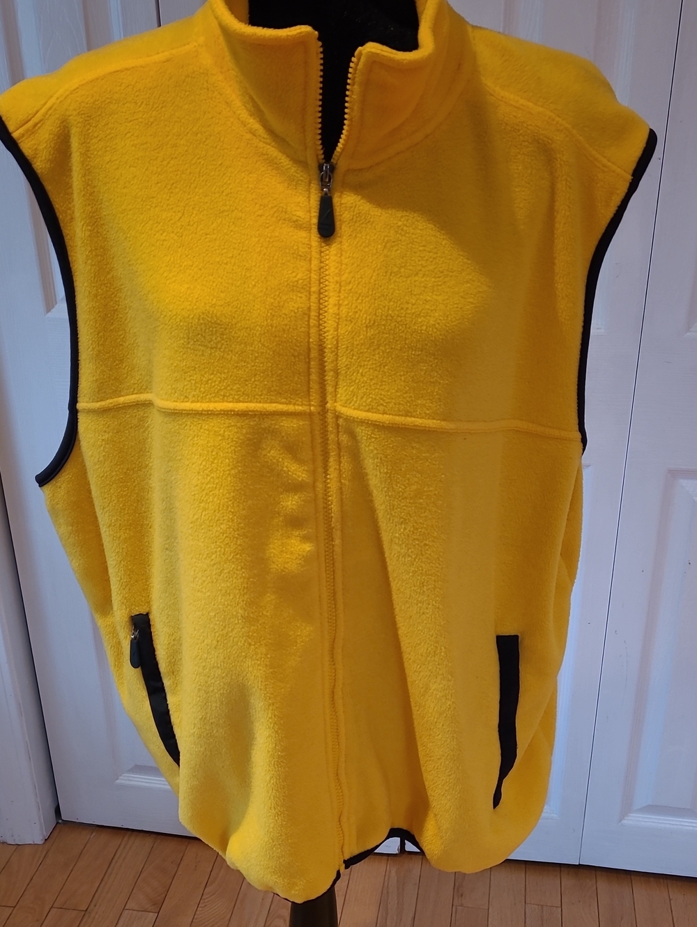 Source Unknown Bright Yellow Fleece Zip-Up Vest
